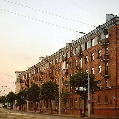 Guest House On Victory Square مينسك المظهر الخارجي الصورة